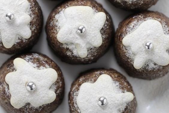 Holiday Desserts: 15 Healthier Recipes | Greatist