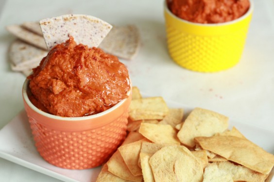 41 Guilt-Free Super Bowl Snacks: Sun-Dried Tomato Hummus