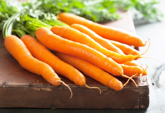 Carrots 1800 - HET BESTE EN SLECHTSTE VOEDSEL VOOR GEZONDE TANDEN