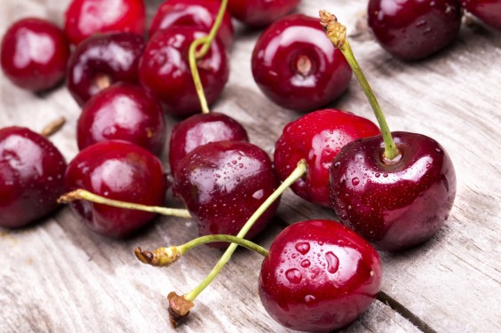 8 Foods that Fight Pain: Cherries